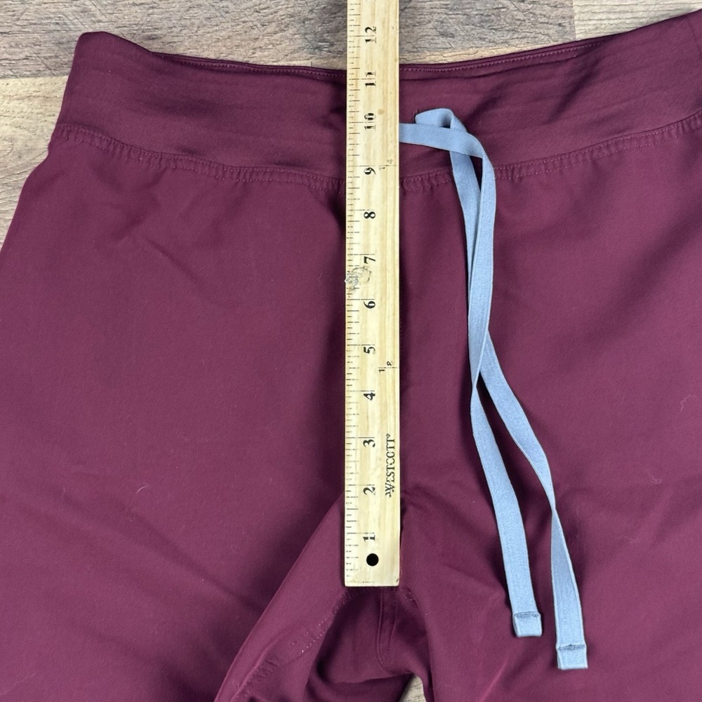 FIGS Technical Collection Burgundy 2- Piece Scrub Set – Women's Medium - Picture 10 of 14